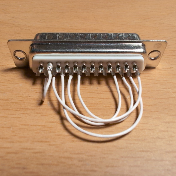 Parallel port loopback plug